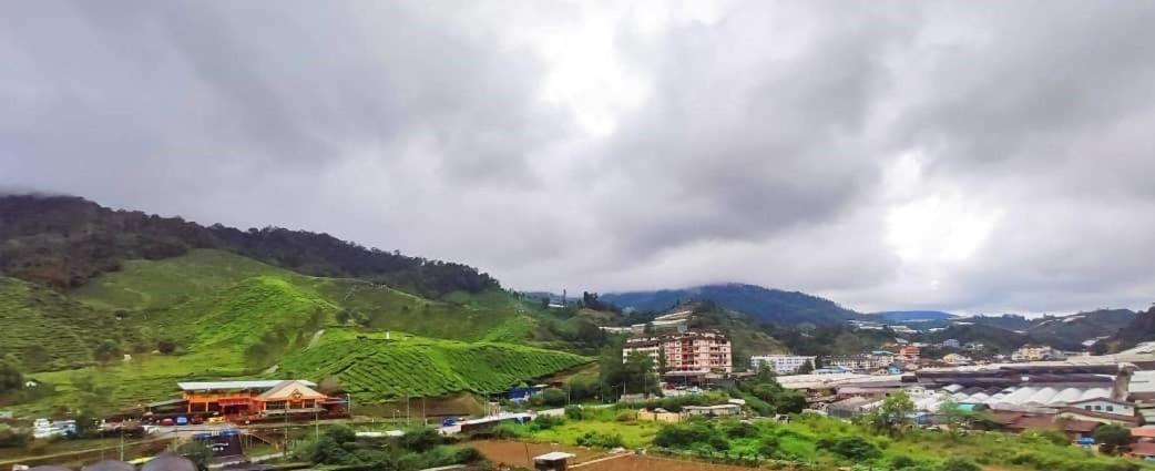 Gorgeous Sunset & Tea Plantation View-Premium Hotel Bed Kampung Kuala Terla Esterno foto